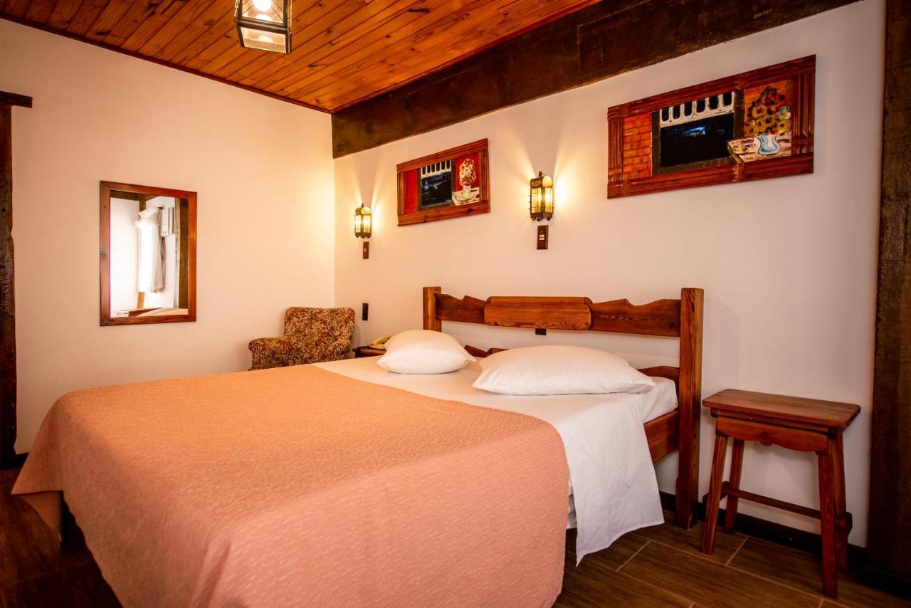Pousada Monte Imperial Petrópolis Екстериор снимка